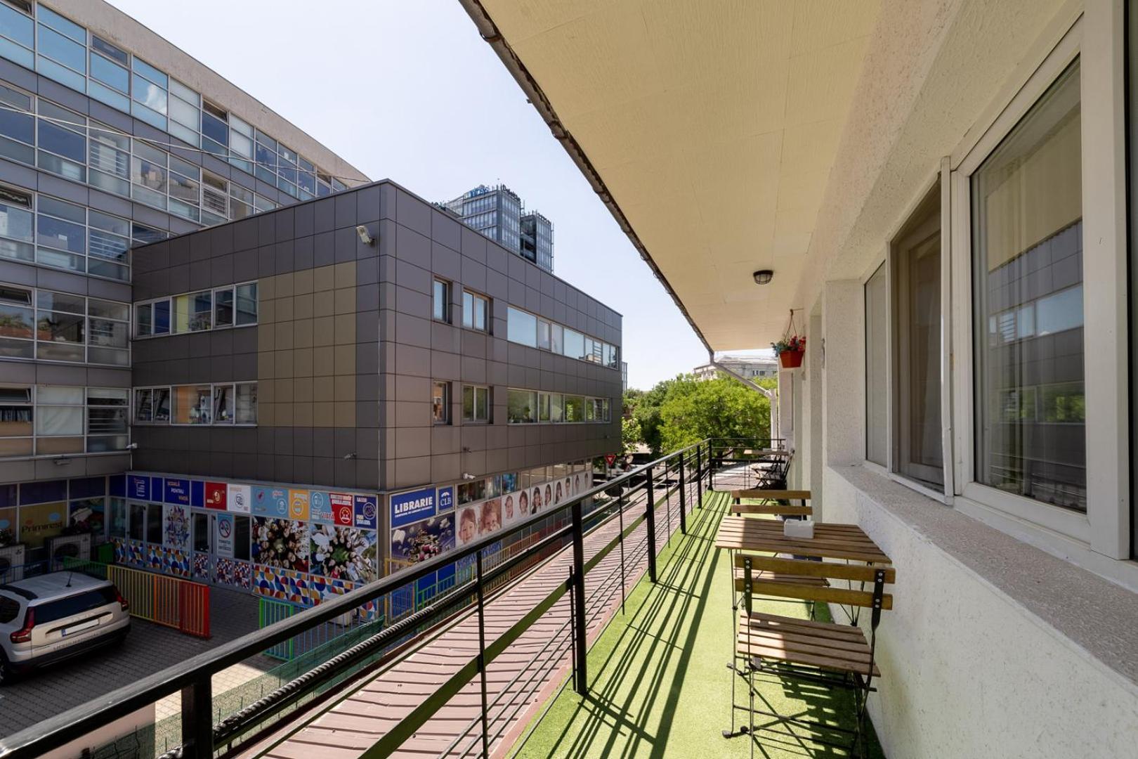 Downtown Victoria Studios By Citybookings Bucareste Exterior foto